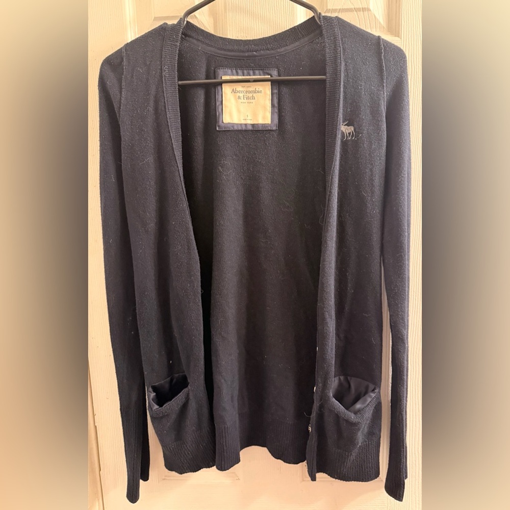 Women’s Abercrombie & Fitch Navy Cardigan size small